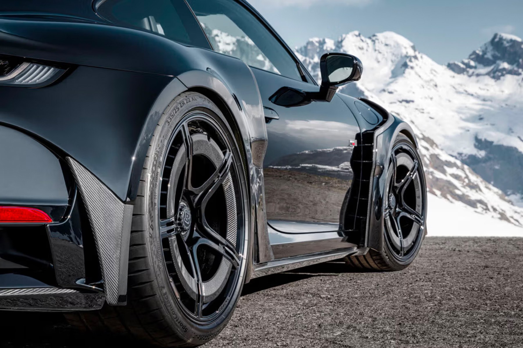 Brabus 打造 900 匹馬力全新 Porsche 911 Turbo S Coupe 改裝車款