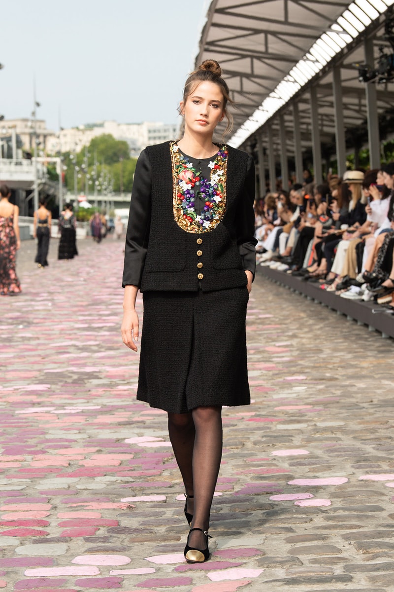 CHANEL 正式發表 2023/24 秋冬高定系列大秀