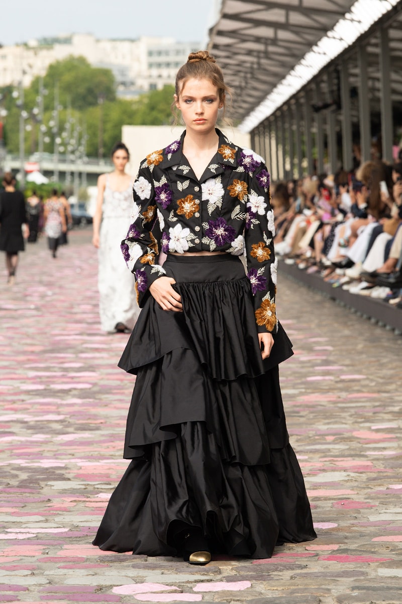 CHANEL 正式發表 2023/24 秋冬高定系列大秀