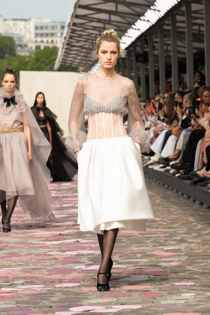 CHANEL 正式發表 2023/24 秋冬高定系列大秀