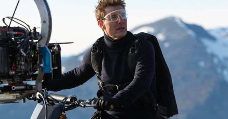 Oakley 為 Tom Cruise 打造專屬護目鏡