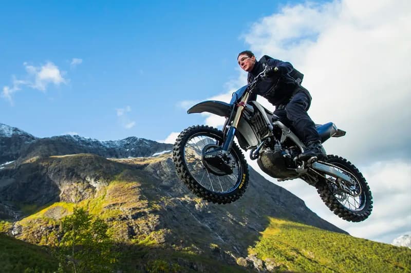 Oakley 為 Tom Cruise 打造專屬護目鏡