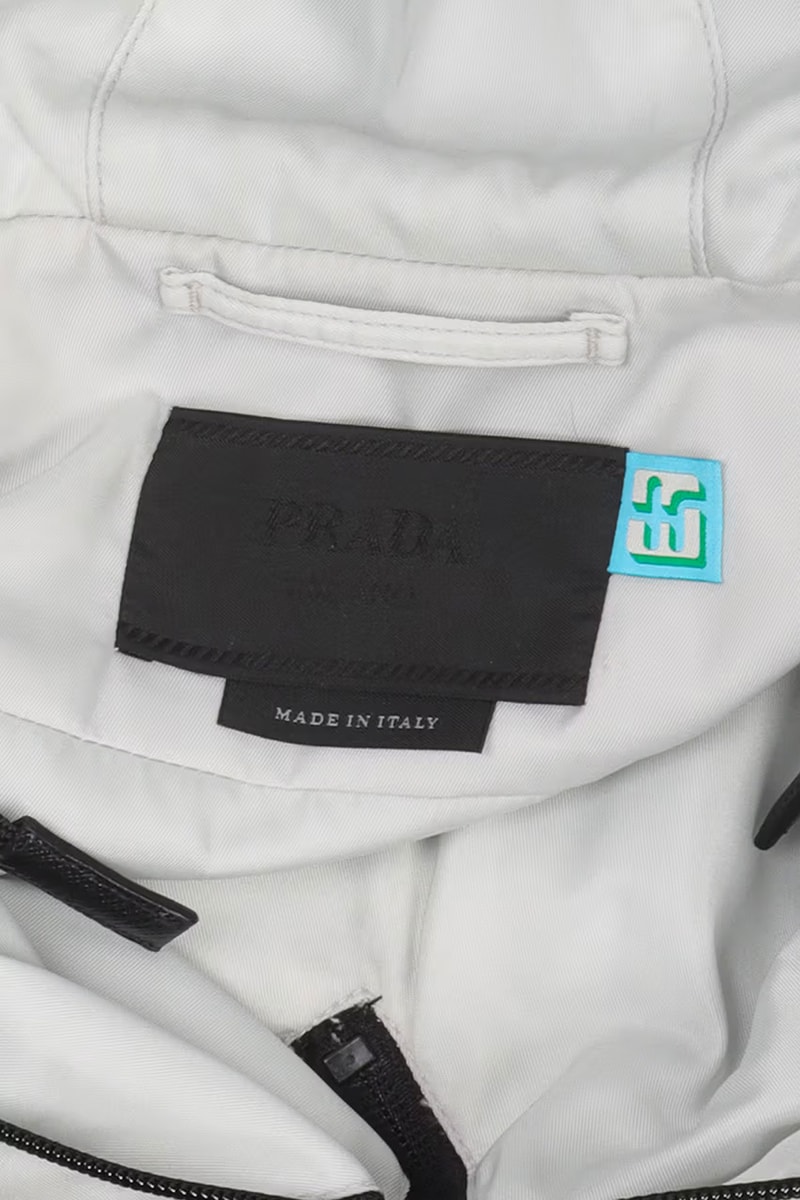 Frank Ocean 著用 Homer x Prada 聯乘外套正式上架