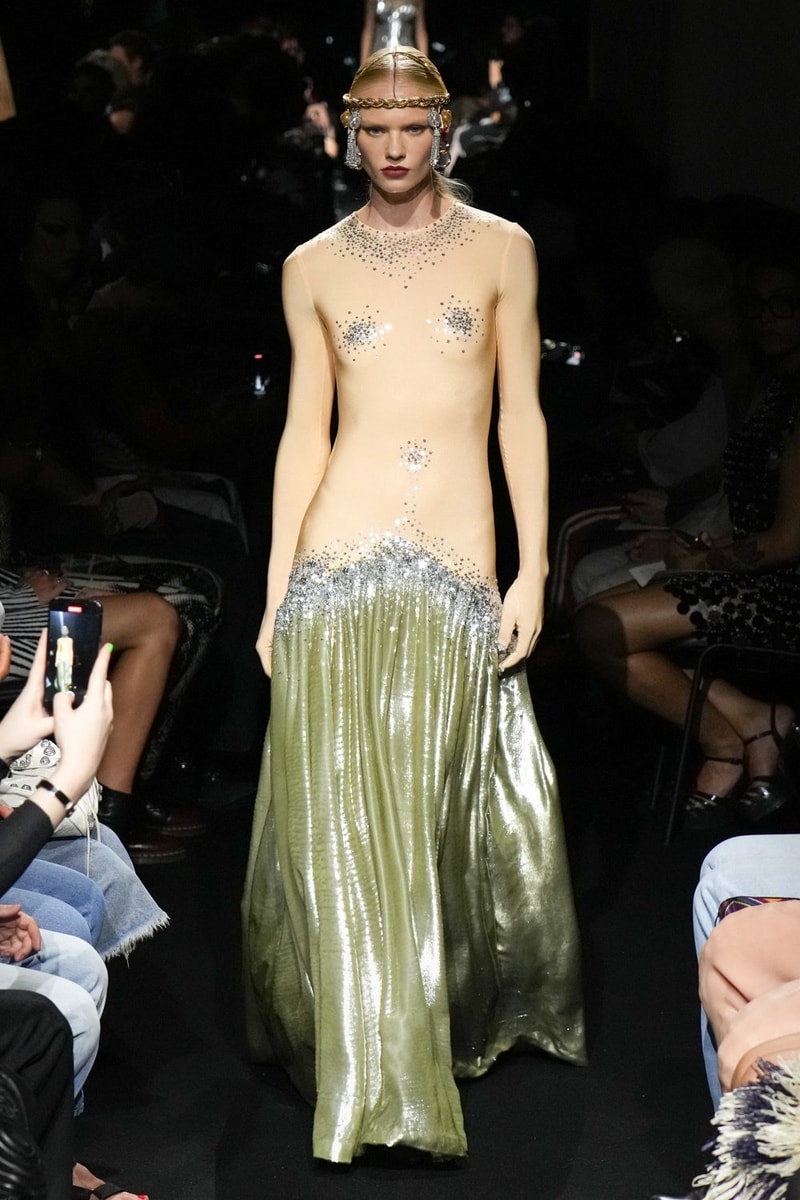Julien Dossena 操刀 Jean Paul Gaultier 2023 秋季高定系列大秀正式登場