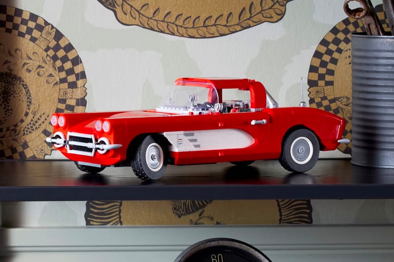 LEGO 推出經典車型 1961 Chevrolet Corvette 積木模型