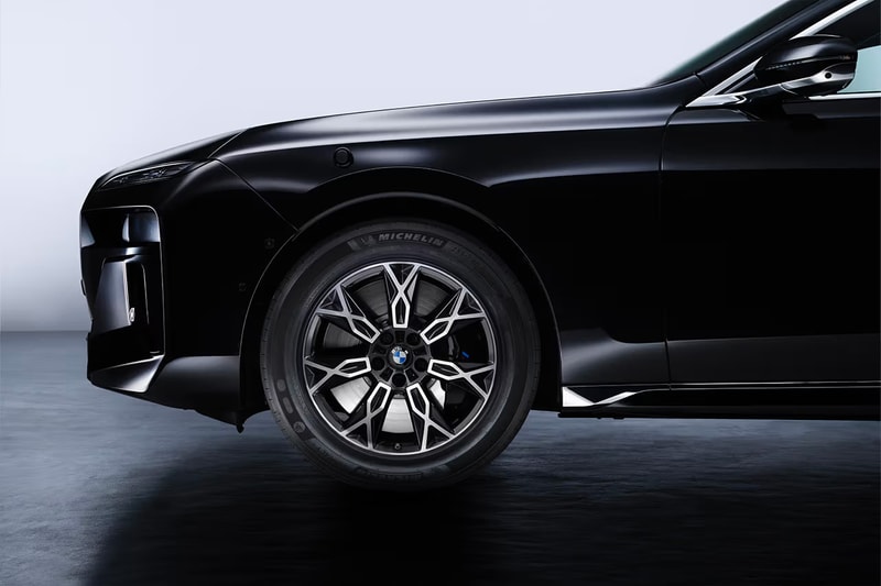 BMW 正式發表頂級「防彈」規格 7-Series 座駕