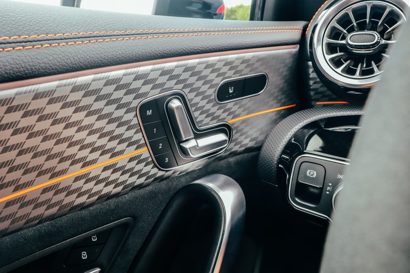 Hypebeast 實測 Mercedes-AMG A 45 S 4MATIC+ 終極性能鋼砲