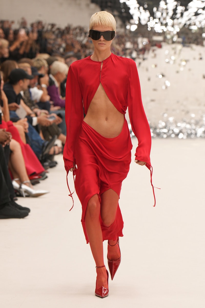 Acne Studios 正式發佈 2024 春夏女裝系列大秀