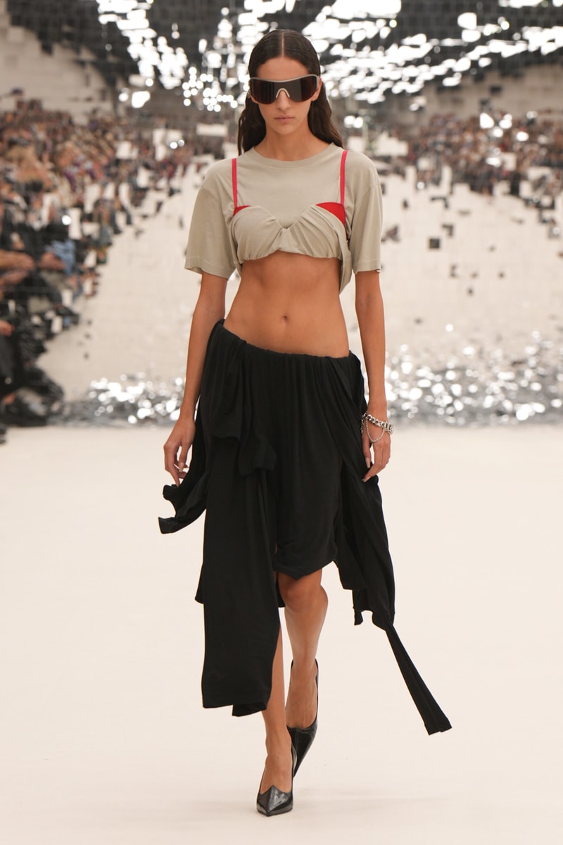 Acne Studios 正式發佈 2024 春夏女裝系列大秀
