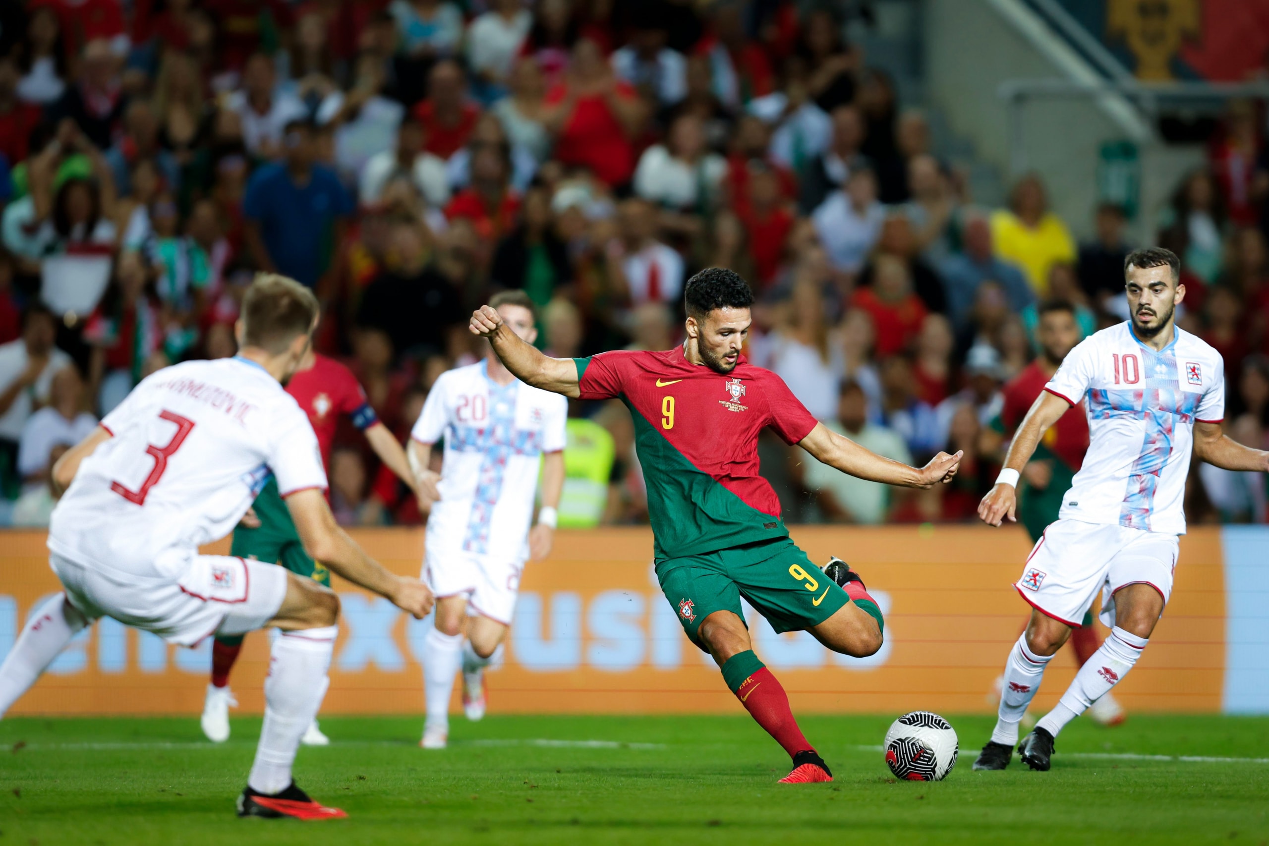 Cristiano Ronaldo 累計黃牌缺陣 葡萄牙於歐洲足球錦標賽以 9 比 0 重擊盧森堡