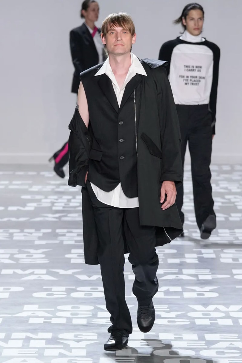 新任創意總監 Peter Do 執掌 Helmut Lang 2024 春夏大秀正式登場