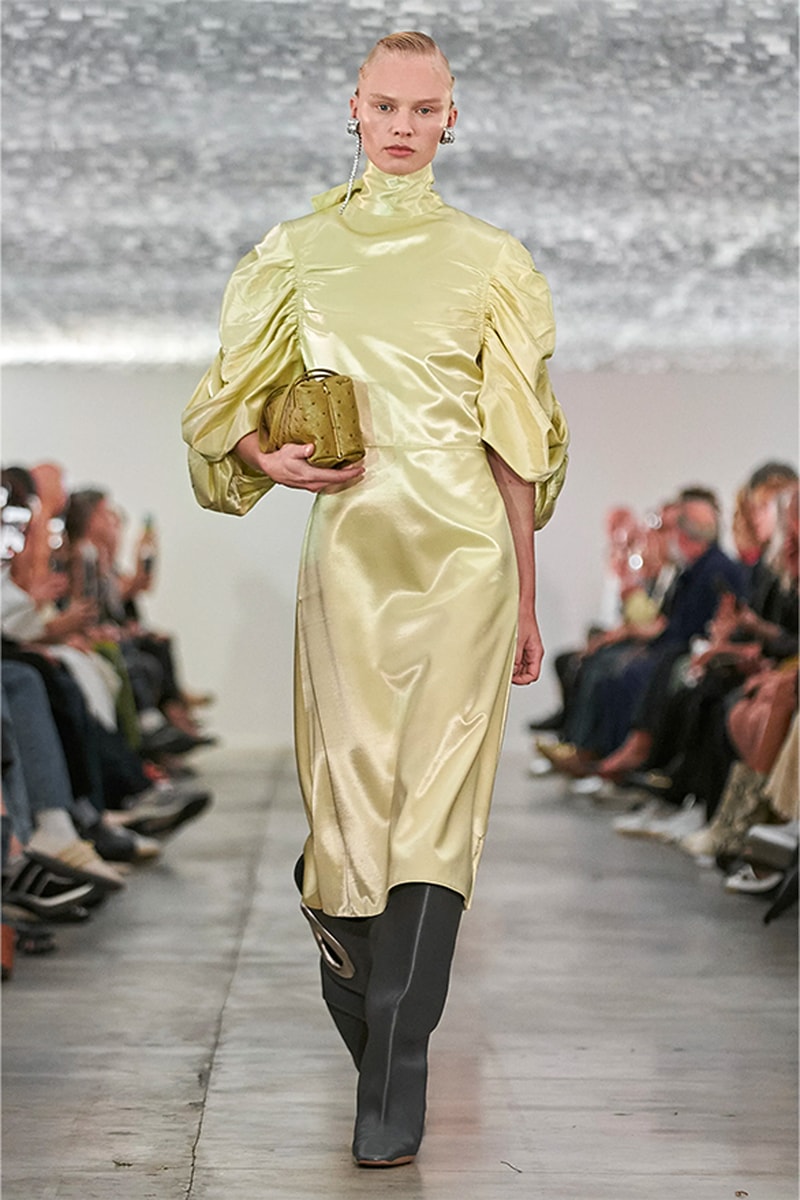 Jil Sander 正式發佈 2024 春夏系列大秀