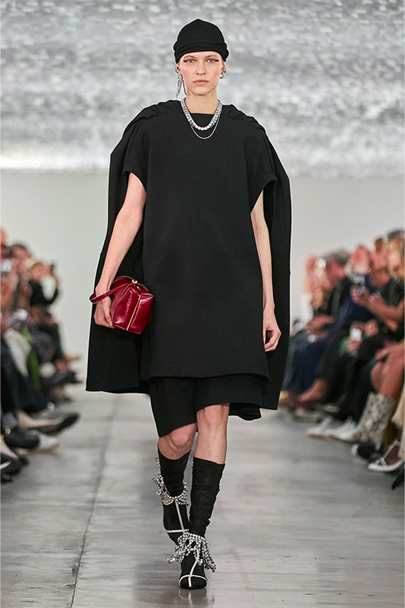 Jil Sander 正式發佈 2024 春夏系列大秀