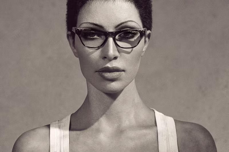 Kim Kardashian 以平頭造型出鏡《CR Fashion Book》第 23 期