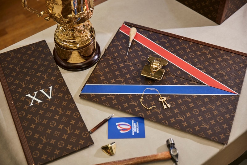 Louis Vuitton 打造 2023 年法國世界盃橄欖球賽冠軍硬箱獎盃