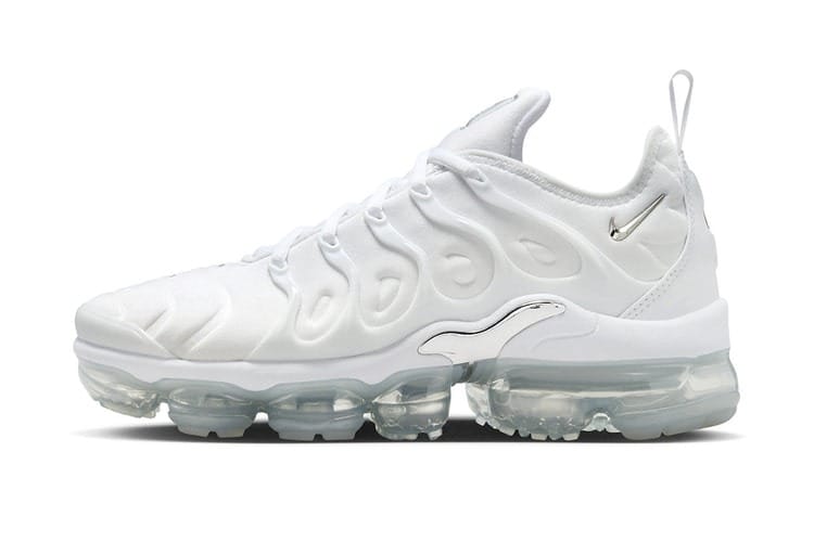 近賞 Nike Air VaporMax Plus 全新配色「White Chrome」官方圖輯