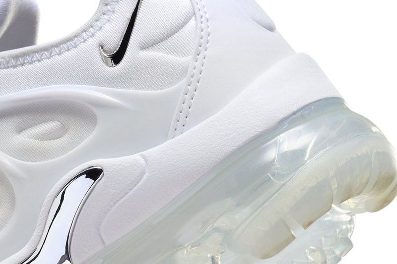 近賞 Nike Air VaporMax Plus 全新配色「White Chrome」官方圖輯