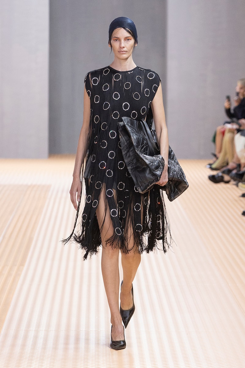 Prada 2024 春夏女裝系列大秀正式登場