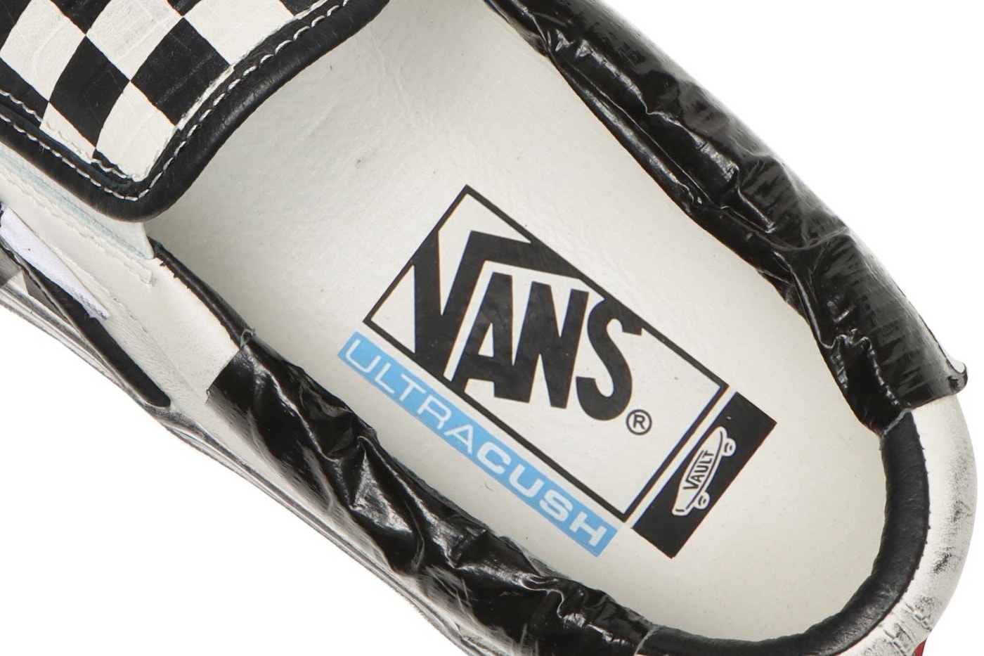 Vault by Vans 推出 Classic Slip-On LX「Lux Duct」最新鞋款