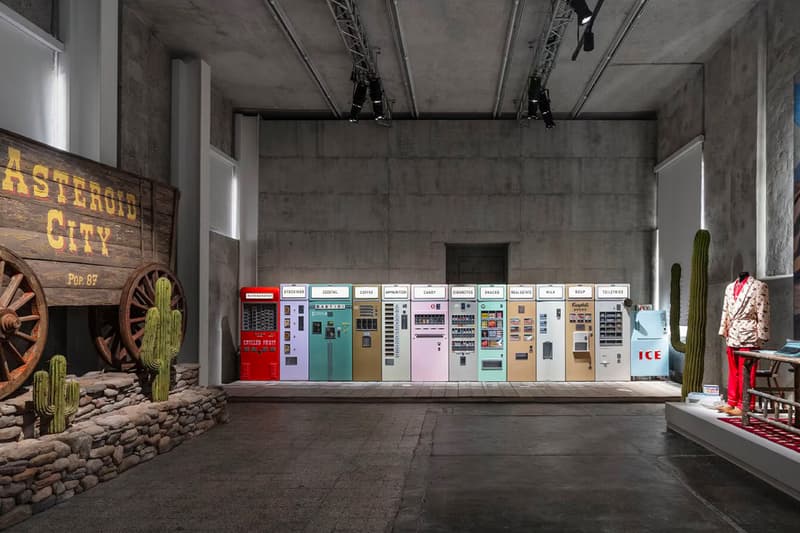 走進 Wes Anderson 電影《小行星城 Asteroid City》主題沈浸式展覽
