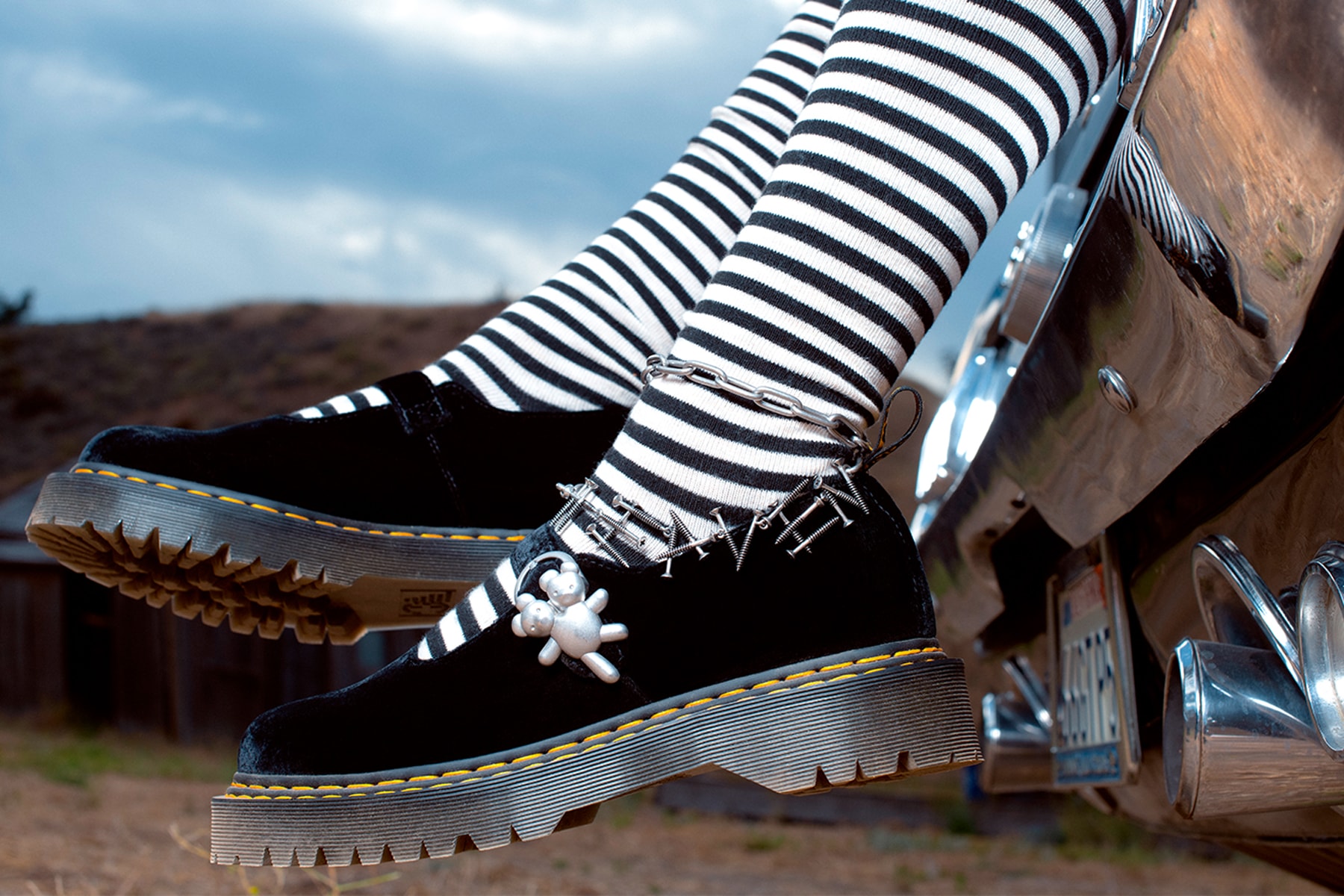 Dr. Martens 攜手 Heaven by Marc Jacobs 推出全新聯名鞋款
