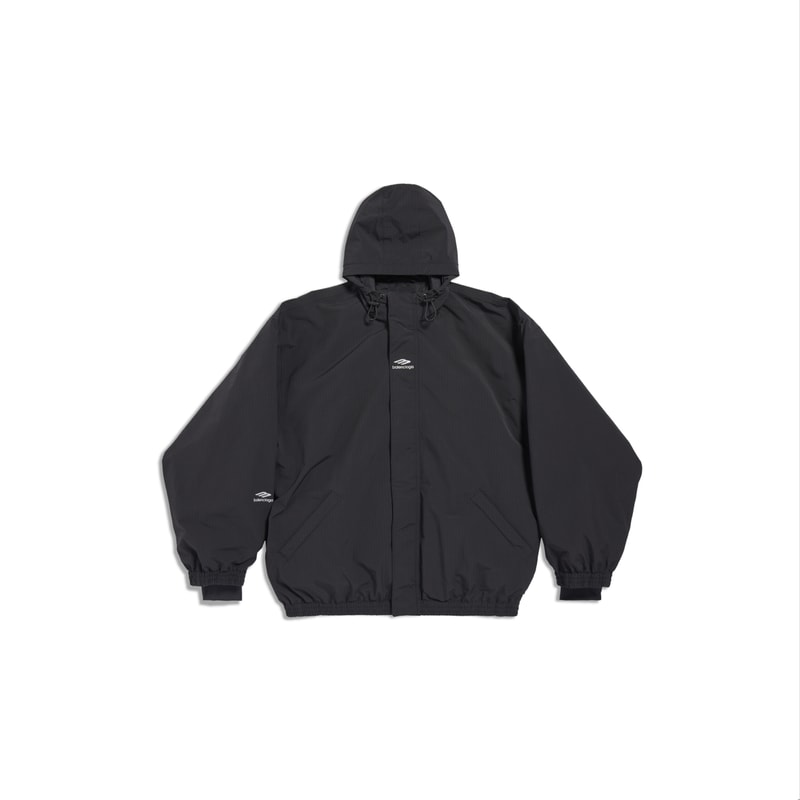 Balenciaga 正式推出全新滑雪系列