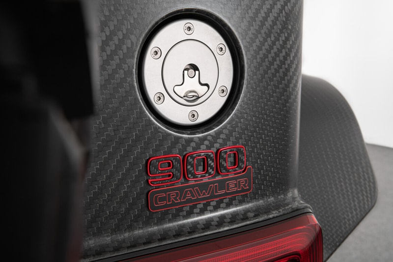 近賞 Drake 最新 900 匹馬力 Brabus Crawler 定製車款