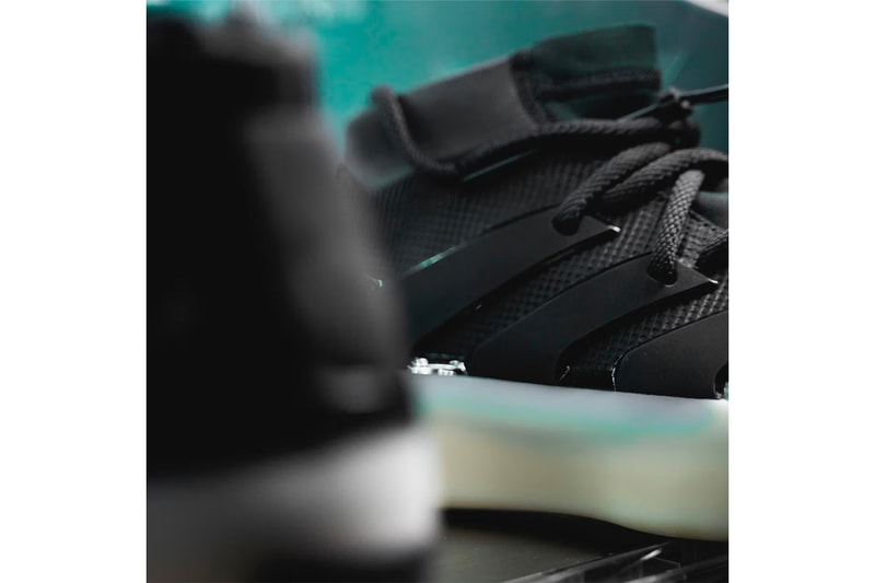 率先近賞 Fear of God x adidas Basketball 最新聯乘鞋款