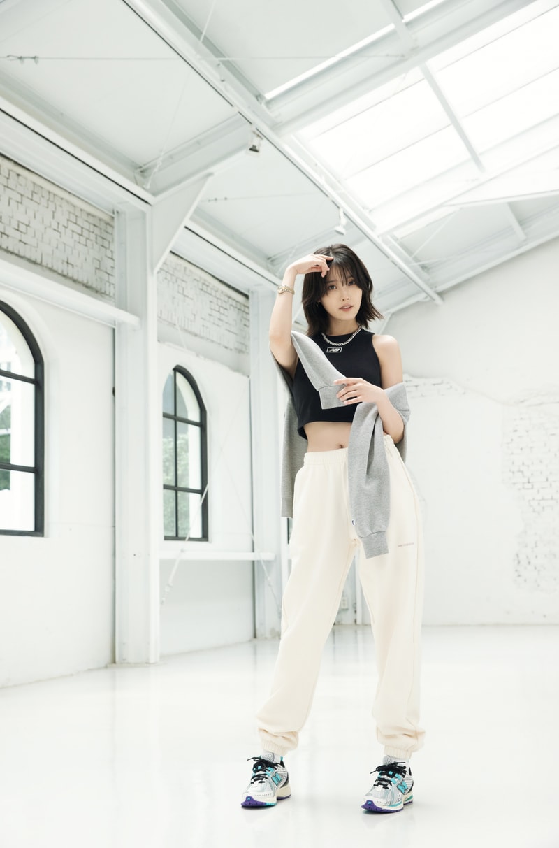 韓國人氣創作歌手 IU 李知恩演繹 New Balance 秋冬 M1906 新作