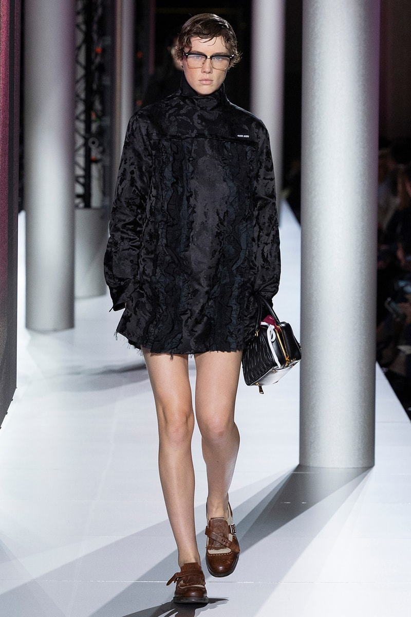 Miuccia Prada 執掌 Miu Miu 2024 春夏時裝大秀正式登場
