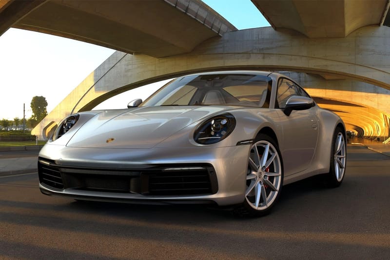 Porsche 官方透露將在 2025 年推出油電版本 911 車型