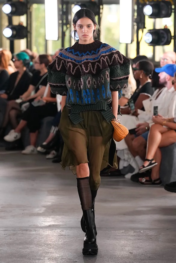 sacai 2024 春夏女裝大秀正式登場