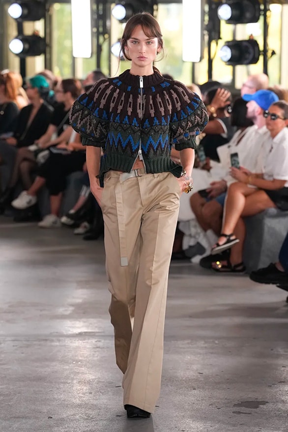 sacai 2024 春夏女裝大秀正式登場