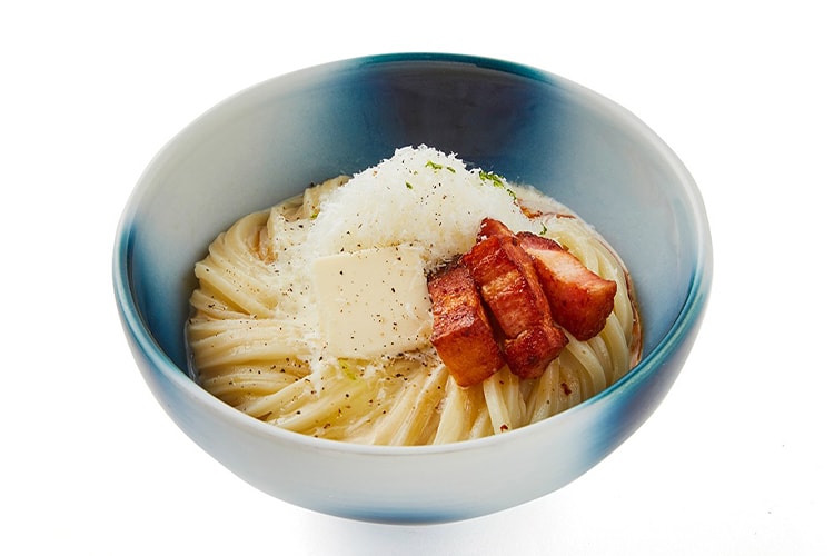 sacai 攜手 Menchirashi 於香港 BASEHALL 推出全新聯乘項目