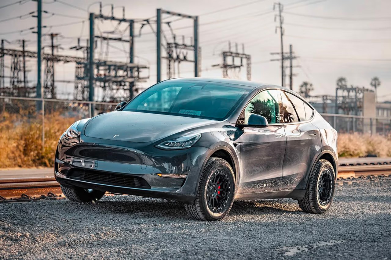Unplugged Performance 打造 Tesla Model Y 全新越野版改裝車型