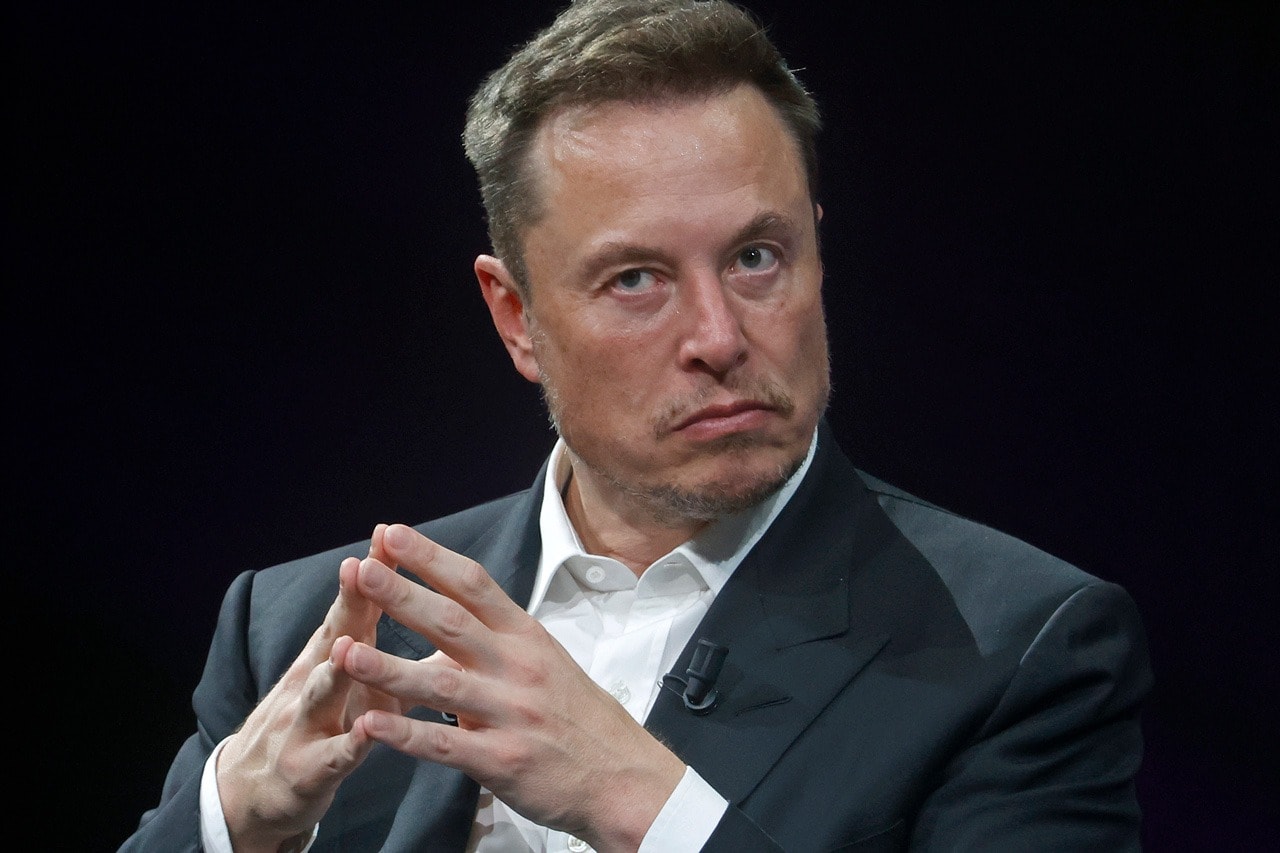 Elon Musk 收購一週年！X 平台市值僅剩 $190 億美元