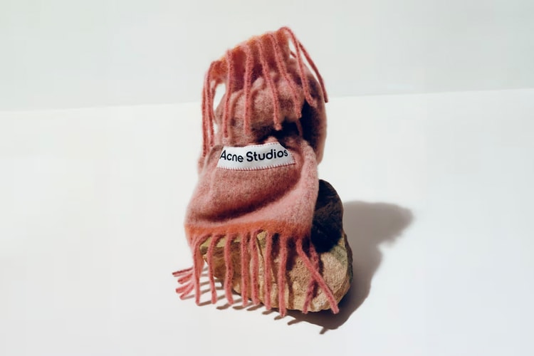 Acne Studios 正式推出 2023 秋冬系列全新圍巾款式