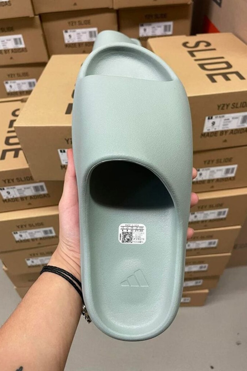率先近賞 adidas YEEZY SLIDE 最新配色「Salt」