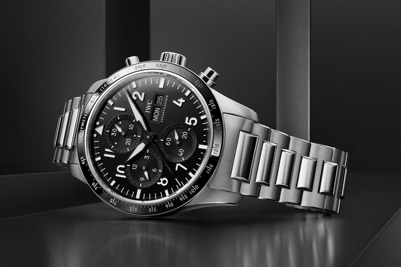 IWC 攜手 Mercedes-AMG Formula 1 車隊合作打造最新高性能計時錶款