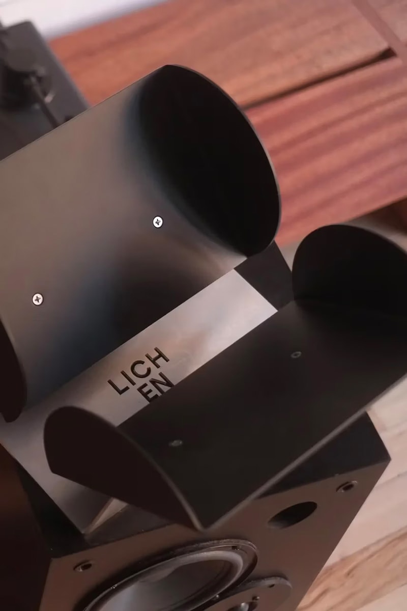 紐約設計工作室 Lichen 正式推出全新黑膠唱片收藏架「Clove」