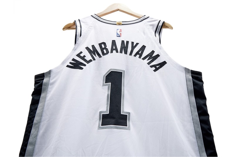 Victor Wembanyama 首秀球衣於 Sotheby’s 以近 $80 萬美元價格成交