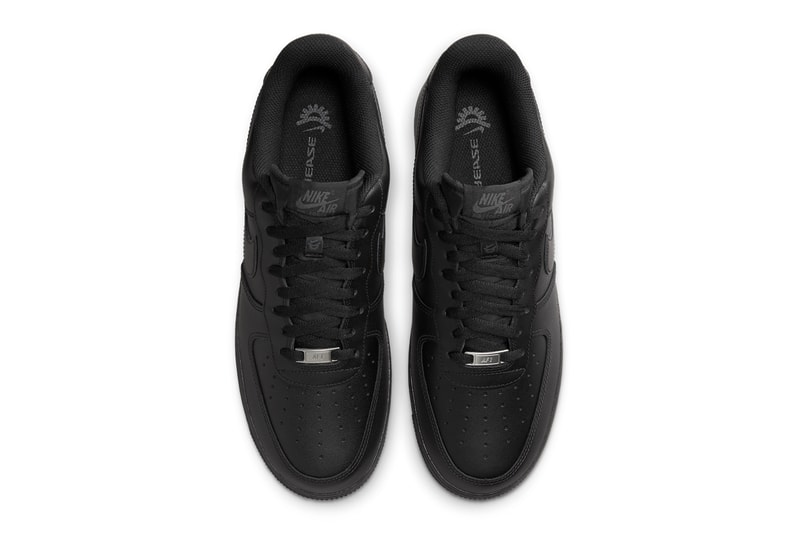 率先近賞 Nike Air Force 1 Low EasyOn「快穿鞋款」全黑版本