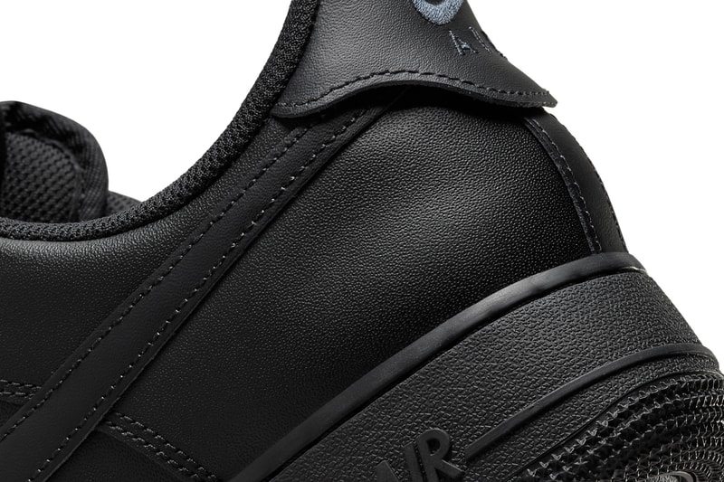 率先近賞 Nike Air Force 1 Low EasyOn「快穿鞋款」全黑版本