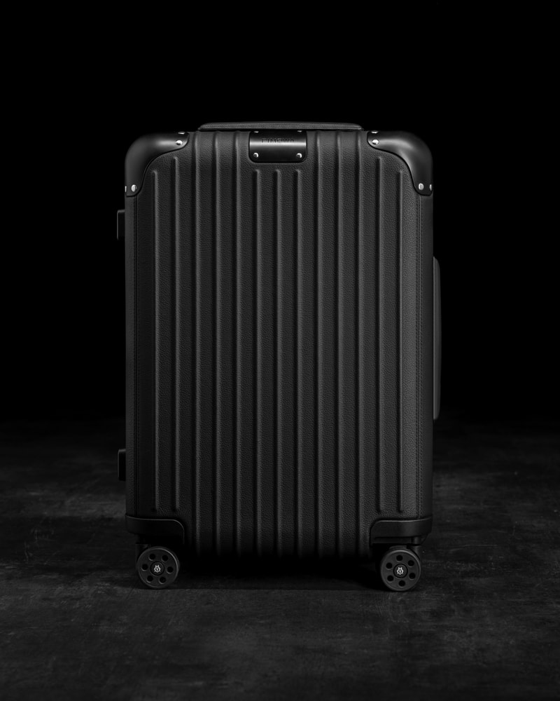 RIMOWA 正式推出全新皮革行李箱系列