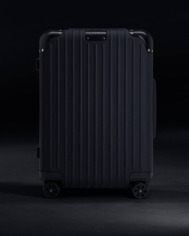 RIMOWA 正式推出全新皮革行李箱系列