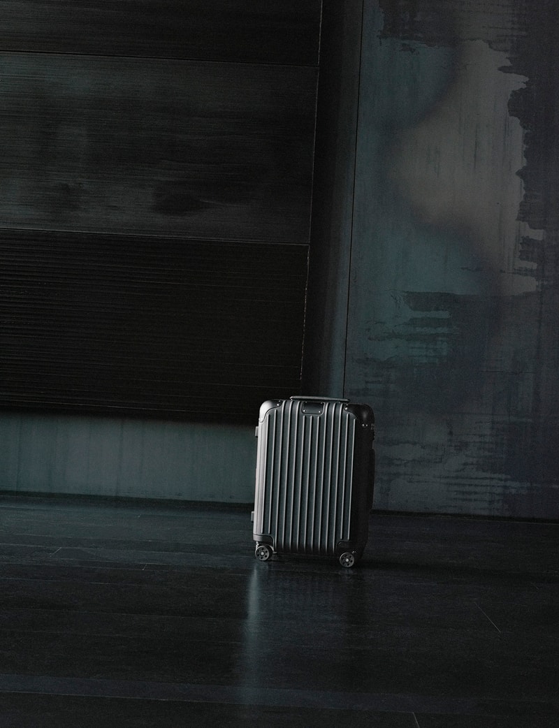 RIMOWA 正式推出全新皮革行李箱系列