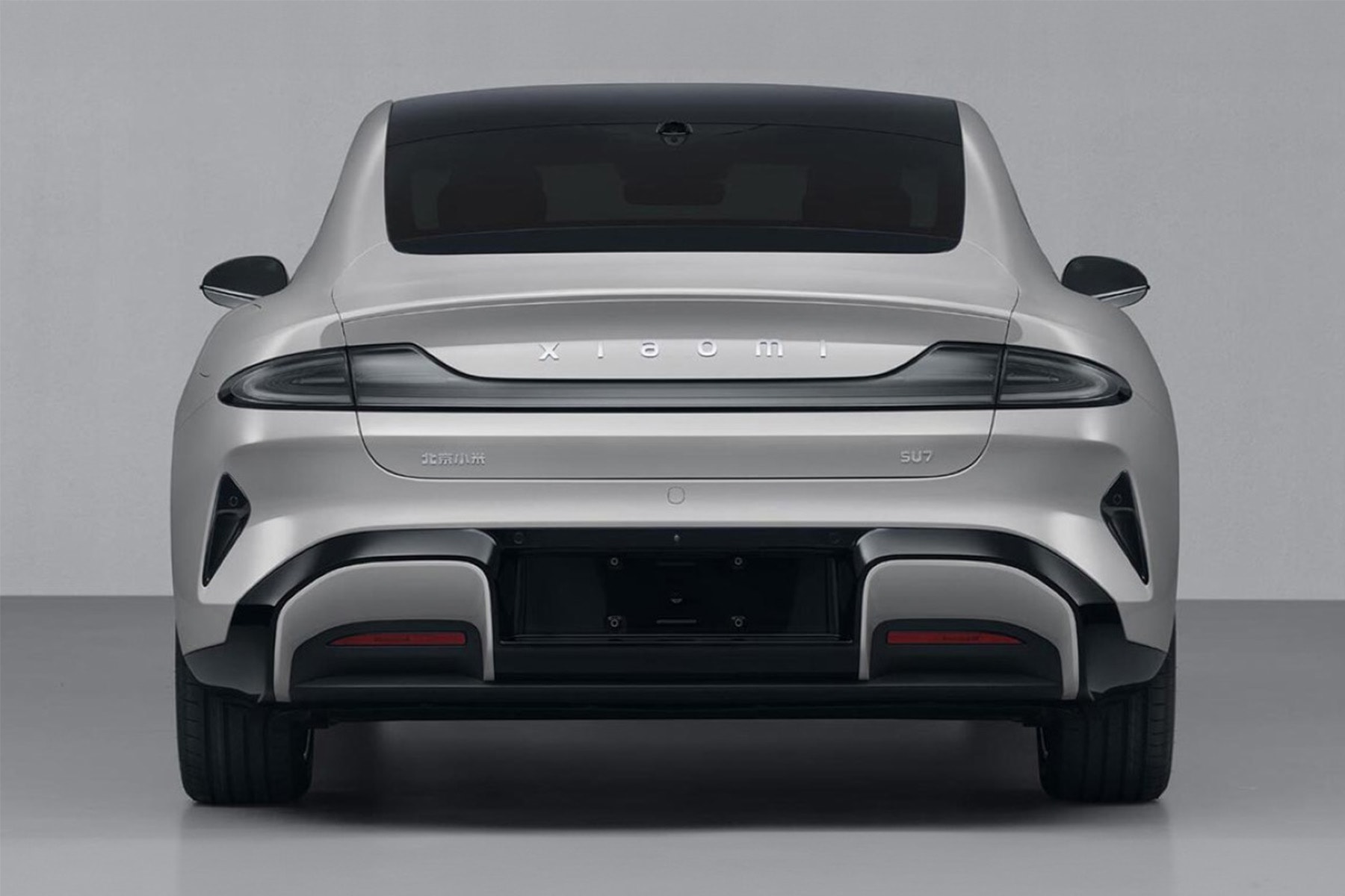 小米正式發表品牌首款電動汽車「SU7」