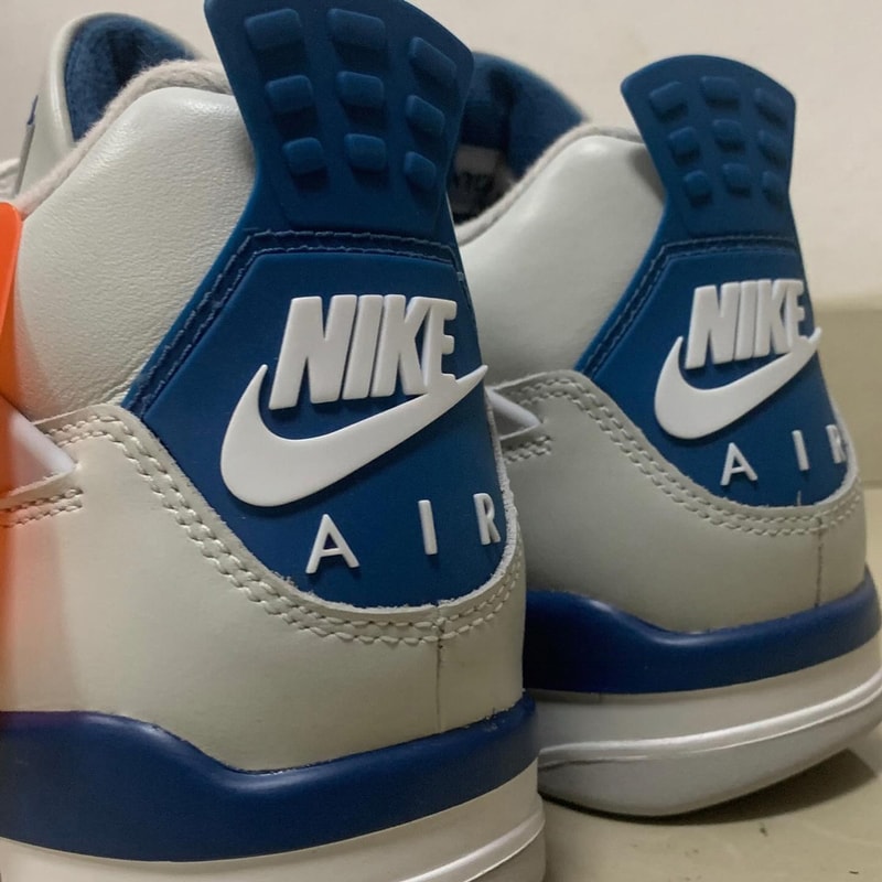 率先近賞 Air Jordan 4 初始配色「Military Blue」