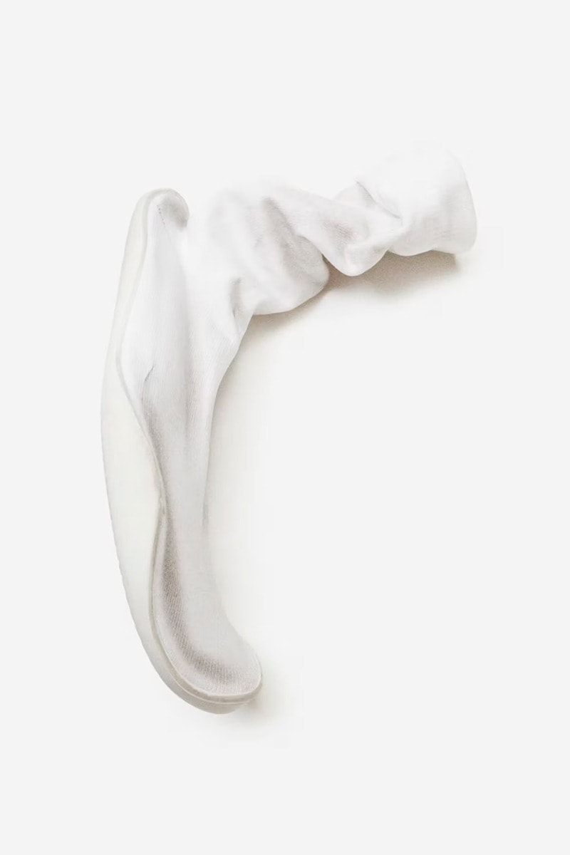 Balenciaga 正式公開 2024 秋季全新單品「襪型運動鞋」