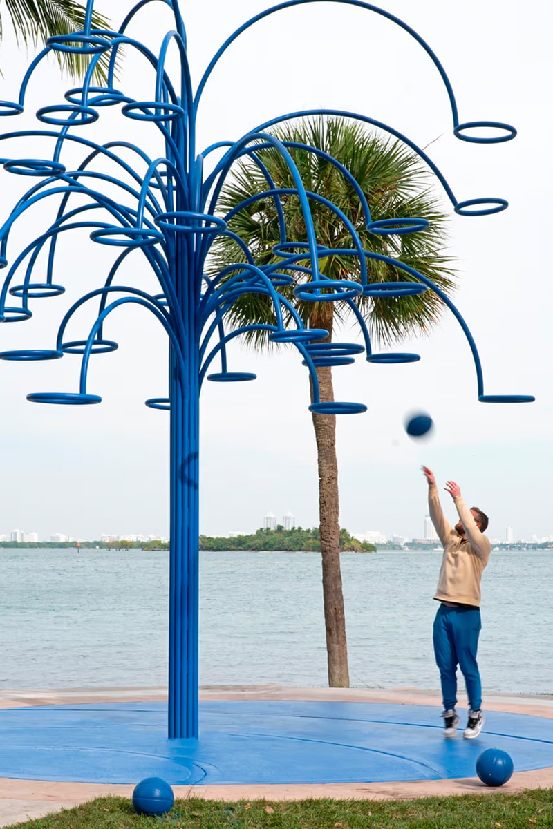 如何從 CJ Hendry 全新籃球雕塑「HOOPS」贏得 $100 萬美元現金？